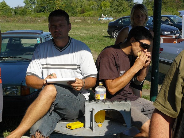 VII. kolo kom�r�anskej ligy v siluetovej stre�be